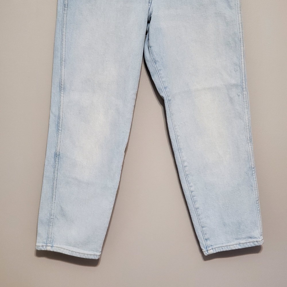 Wrangler Womens Mom Jeans Light Wash High Rise Cropped Size 26x28 - Picture 3 of 11
